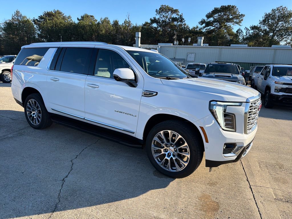 Certified 2025 GMC Yukon XL Denali image 10