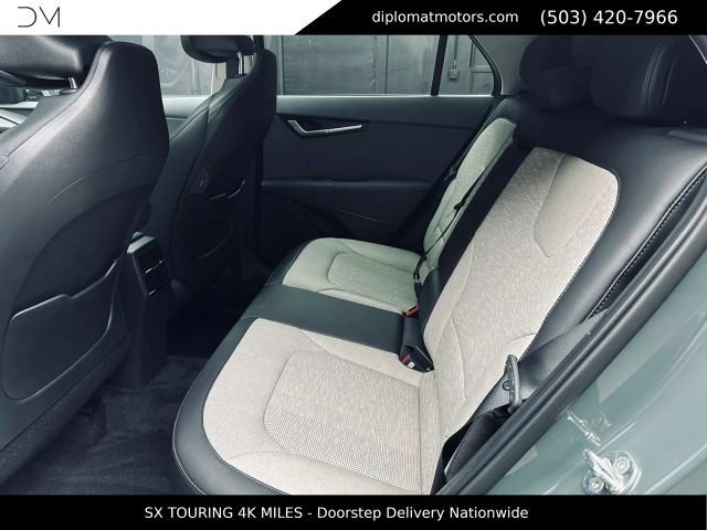 Used 2023 Kia Niro SX Touring FWD image 23