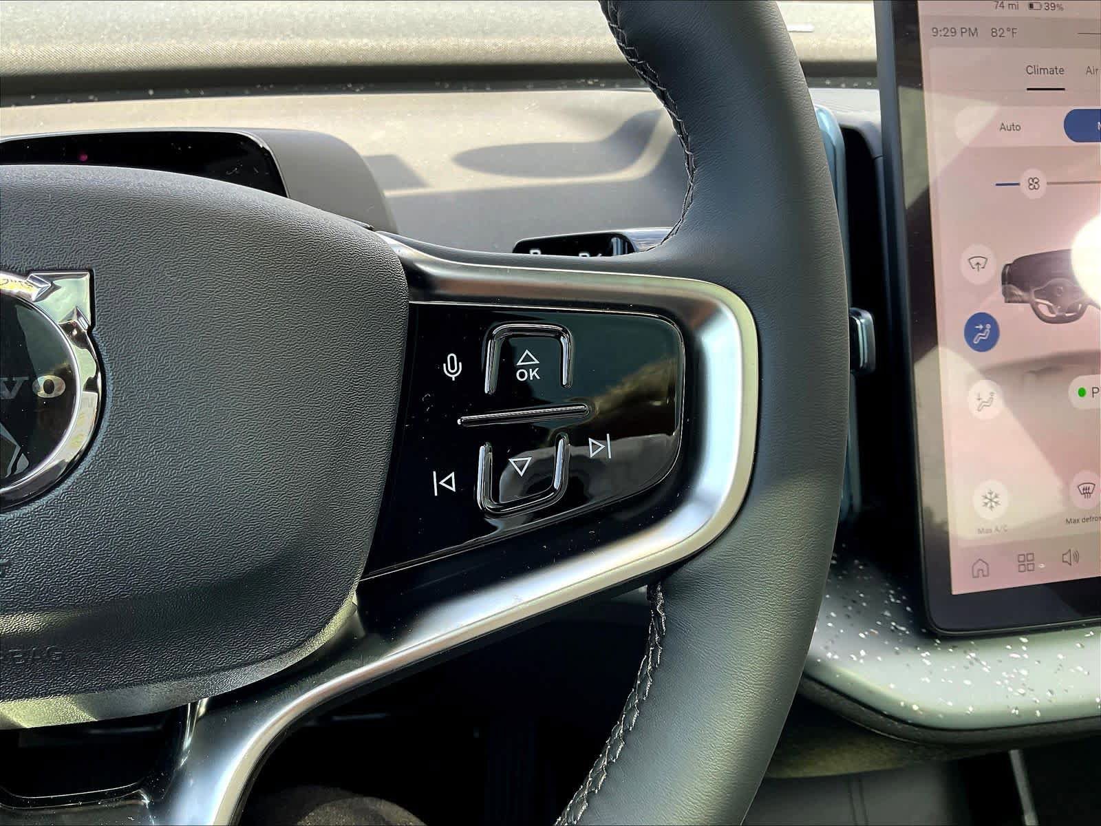 New 2026 Volvo EX30 Ultra w/ Climate Package image 18
