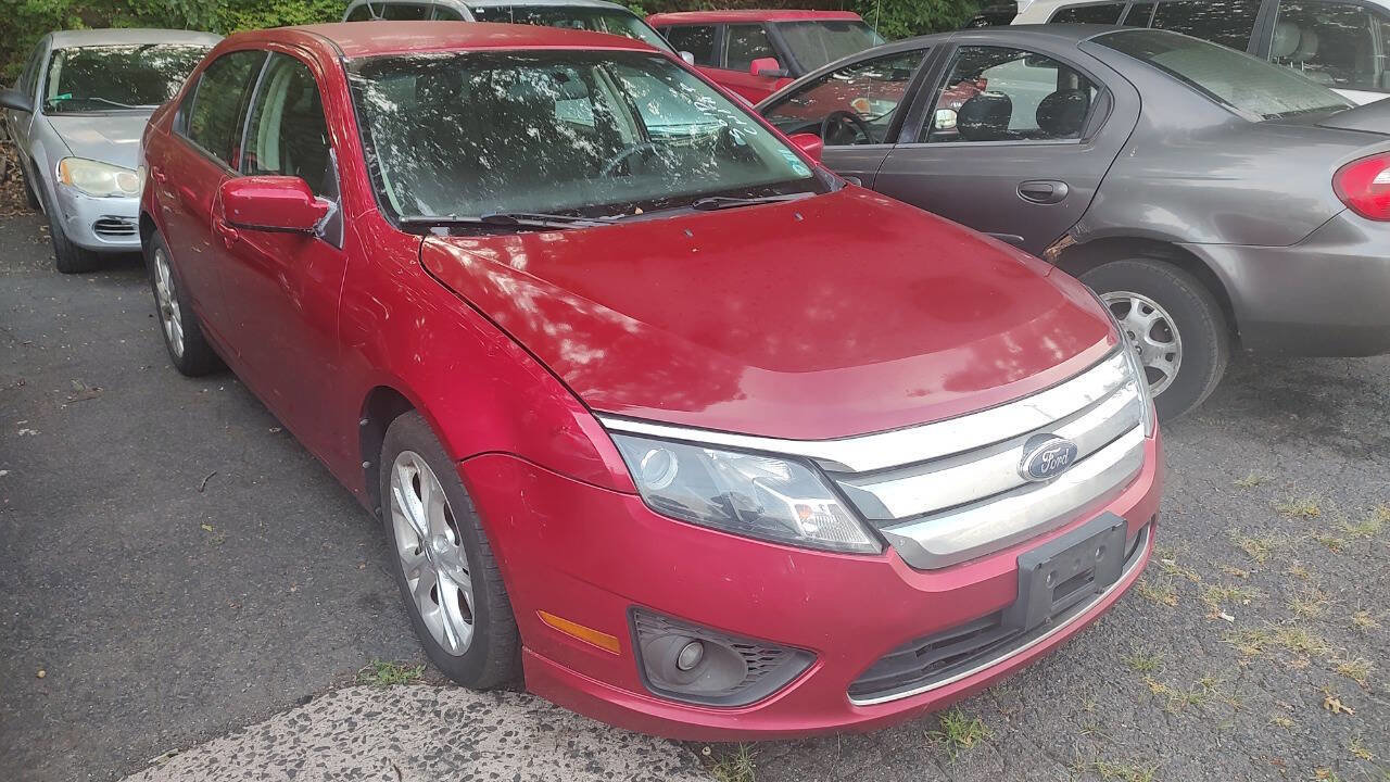 Used 2012 Ford Fusion SE image 1