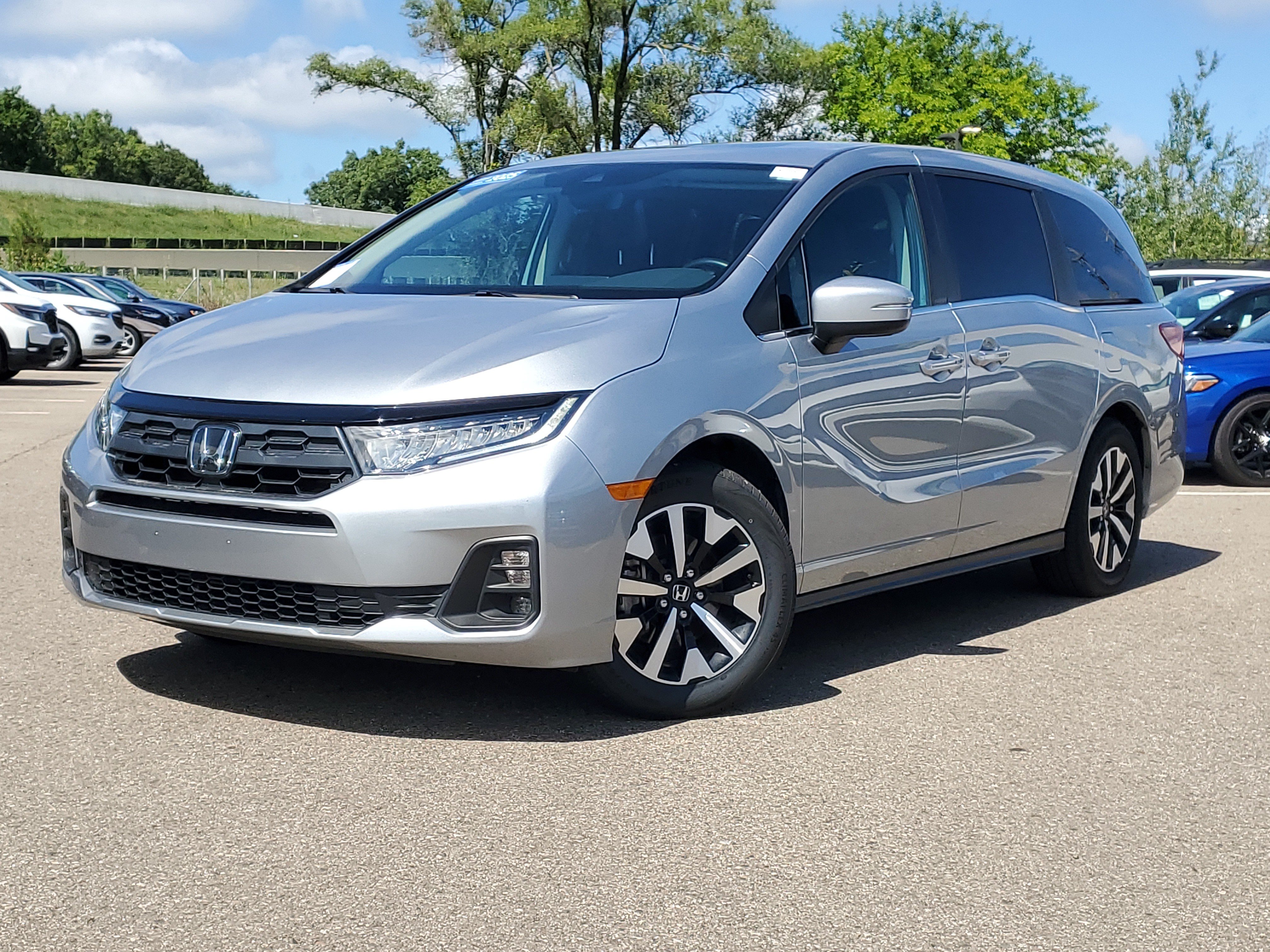 Certified 2025 Honda Odyssey EX-L image 35