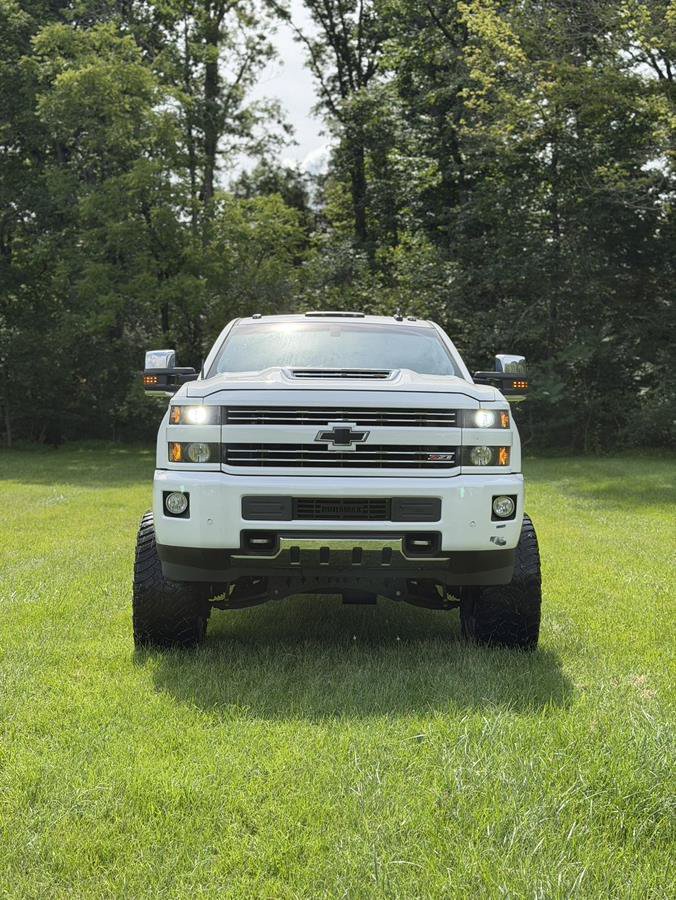Used 2019 Chevrolet Silverado 2500 LTZ w/ Duramax Plus Package AWD/4WD image 14