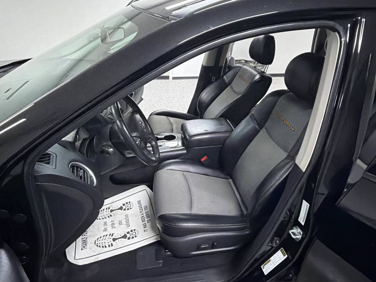 Used 2019 Nissan Pathfinder SV w/ Rock Creek Edition FWD image 11