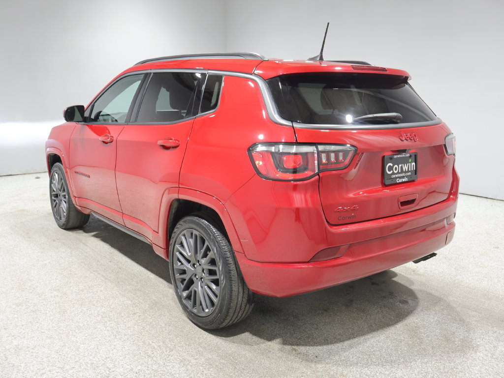 Used 2022 Jeep Compass Limited AWD/4WD image 5