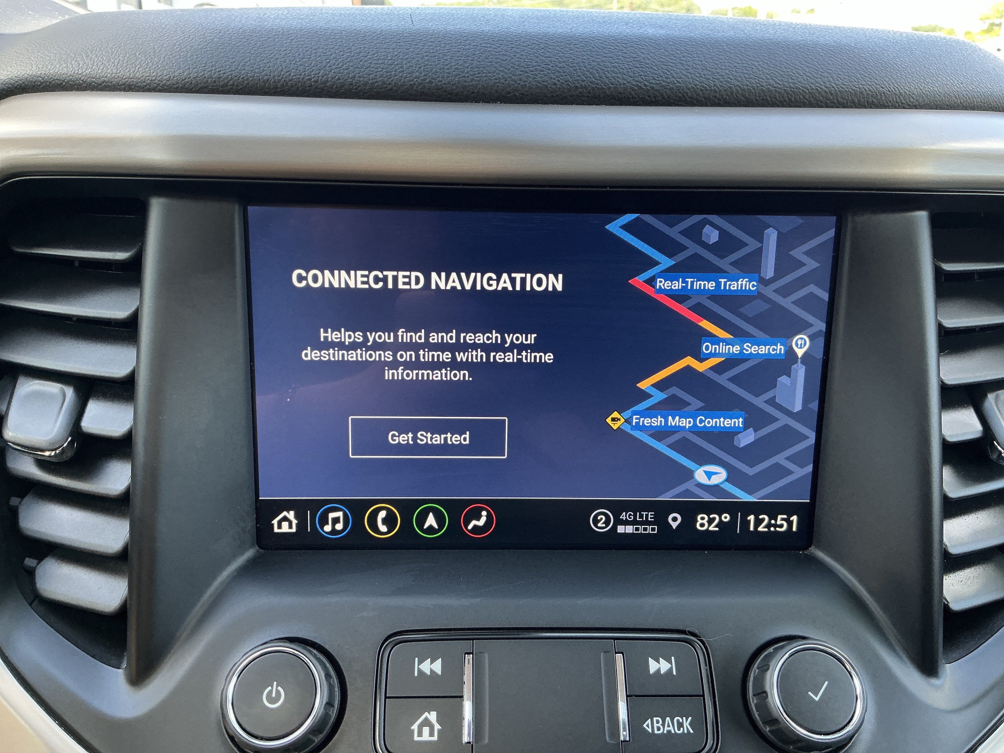 Used 2021 GMC Acadia Denali w/ Denali Ultimate Package AWD/4WD image 23