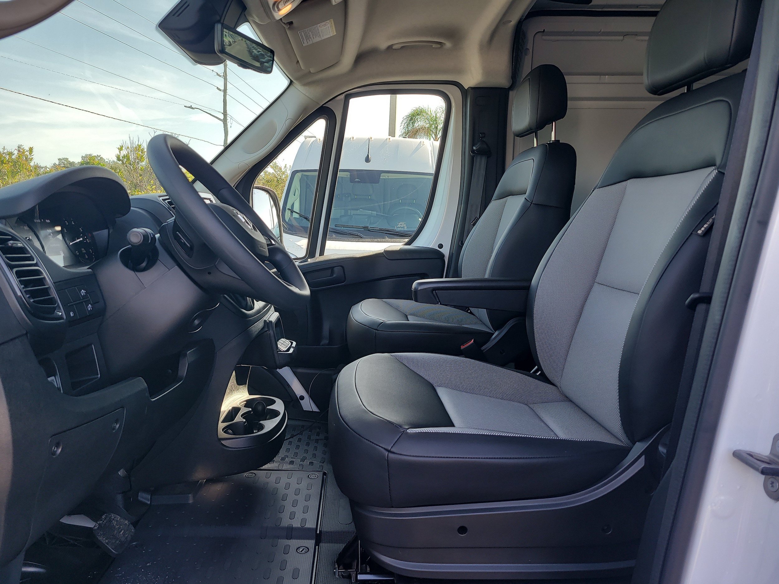 New 2026 RAM ProMaster 3500 w/ Safety Group FWD image 15
