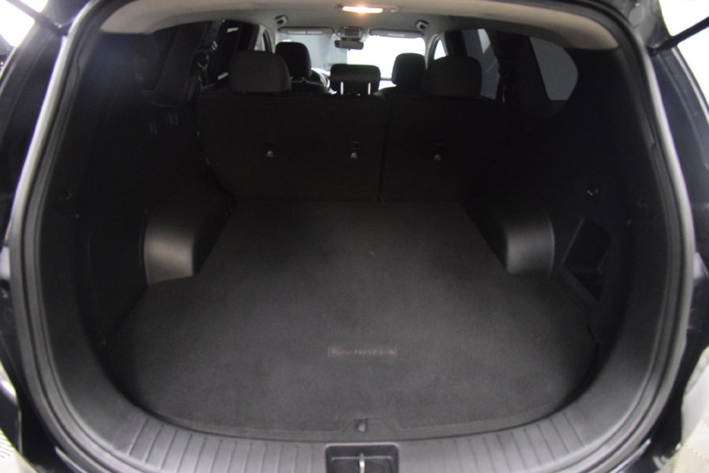 Used 2021 Hyundai Santa Fe SE FWD image 23
