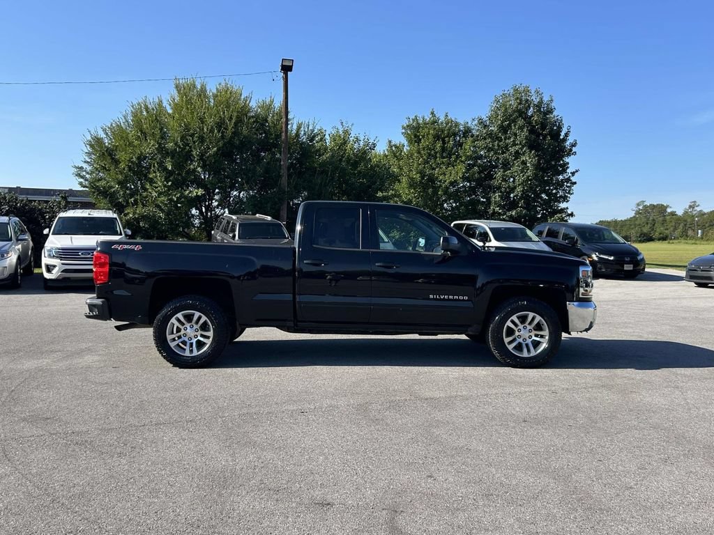 Used 2017 Chevrolet Silverado 1500 LT w/ All Star Edition AWD/4WD image 8
