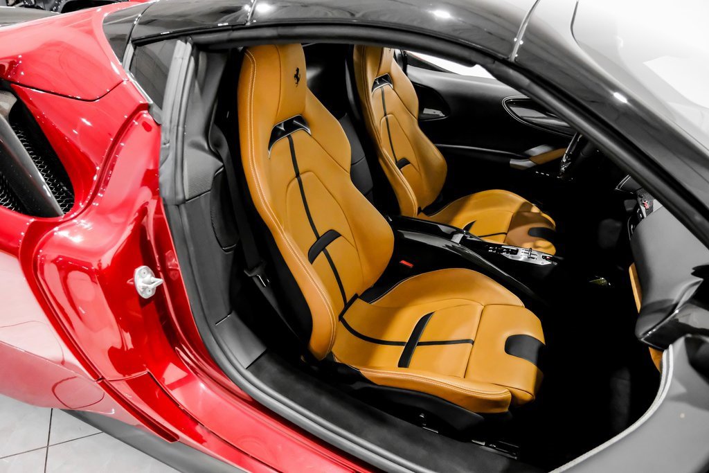 Used 2022 Ferrari SF90 Spider image 29