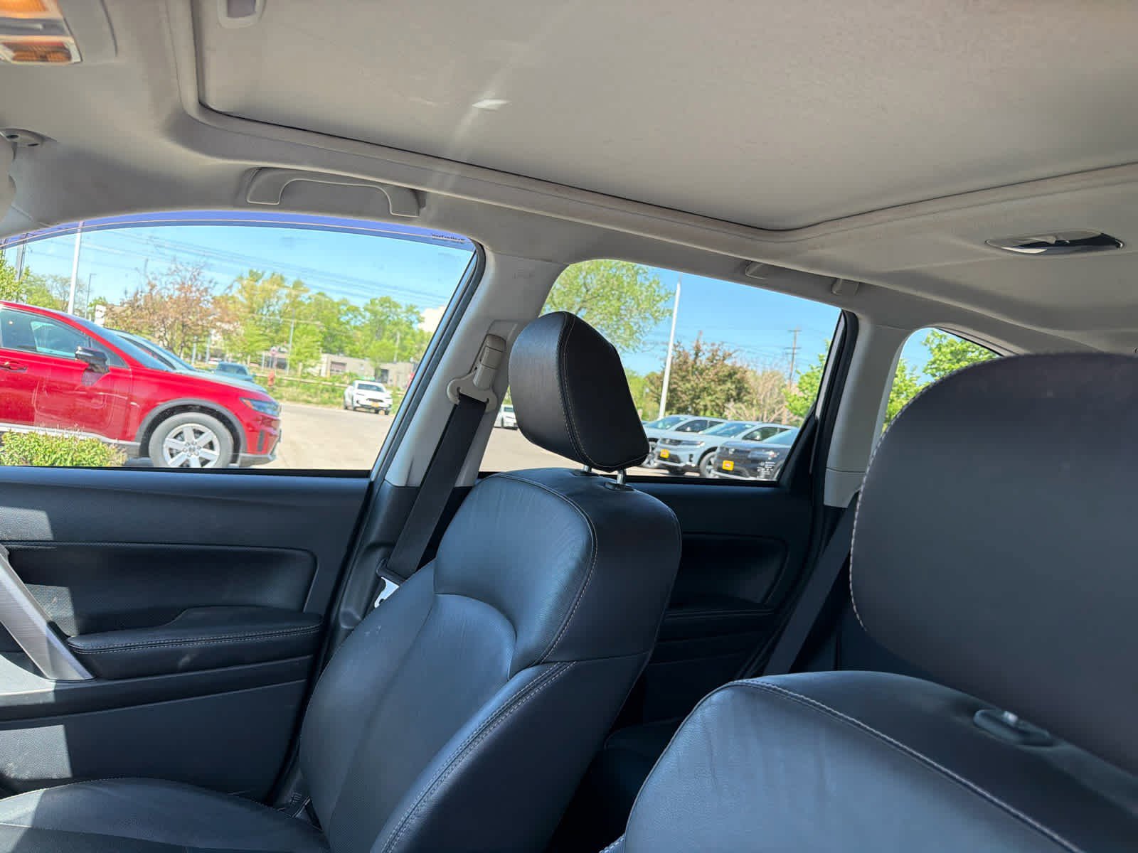 Used 2015 Subaru Forester 2.5i Touring w/ Popular Package #2 AWD/4WD image 6