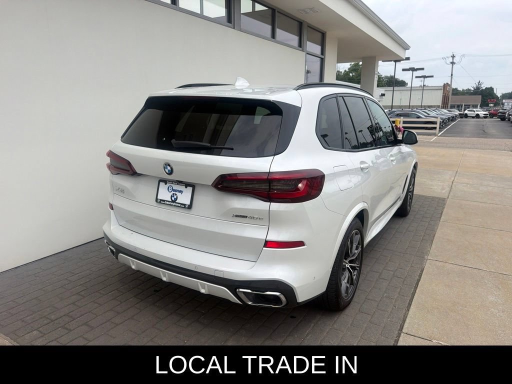 Used 2021 BMW X5 xDrive45e w/ M Sport Package AWD/4WD image 5