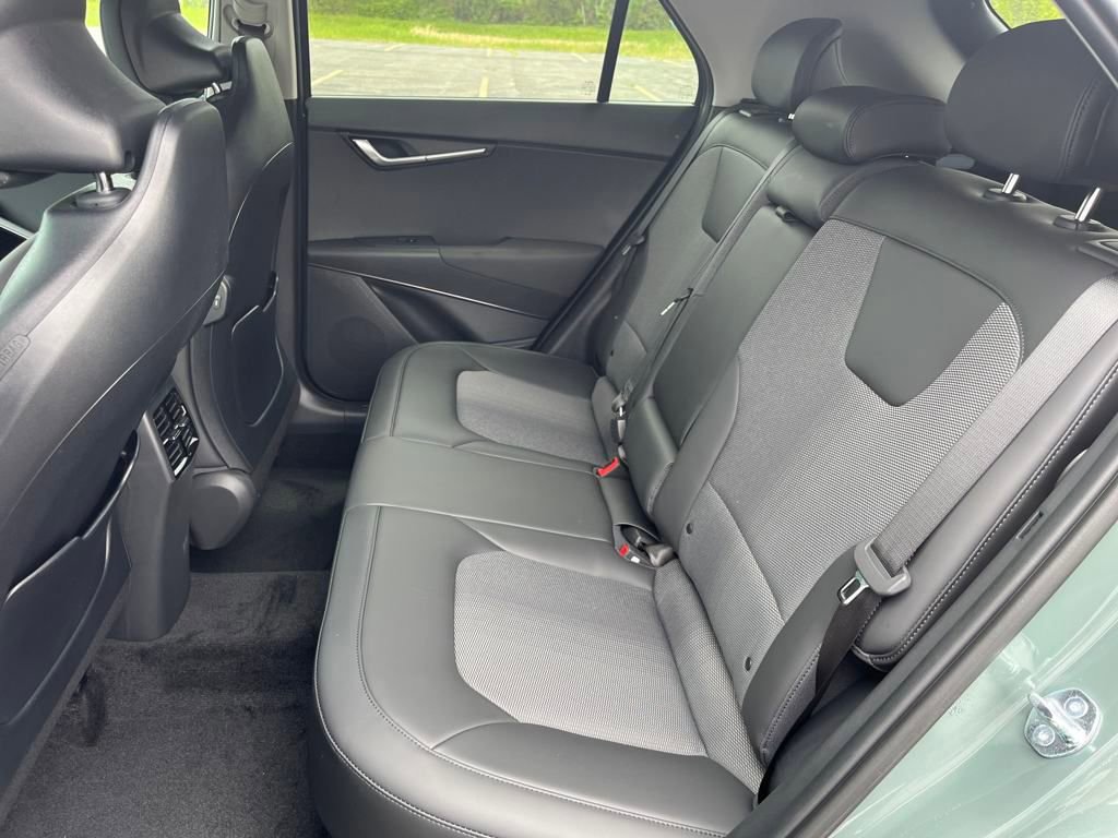 New 2025 Kia Niro EX image 14