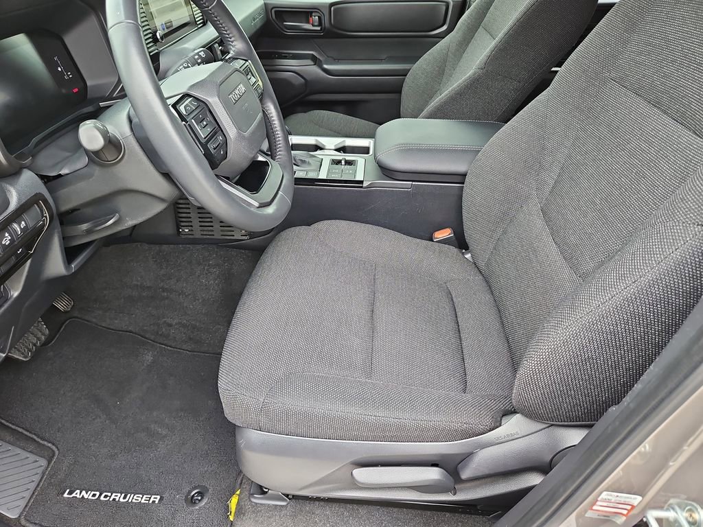 Used 2024 Toyota Land Cruiser image 12