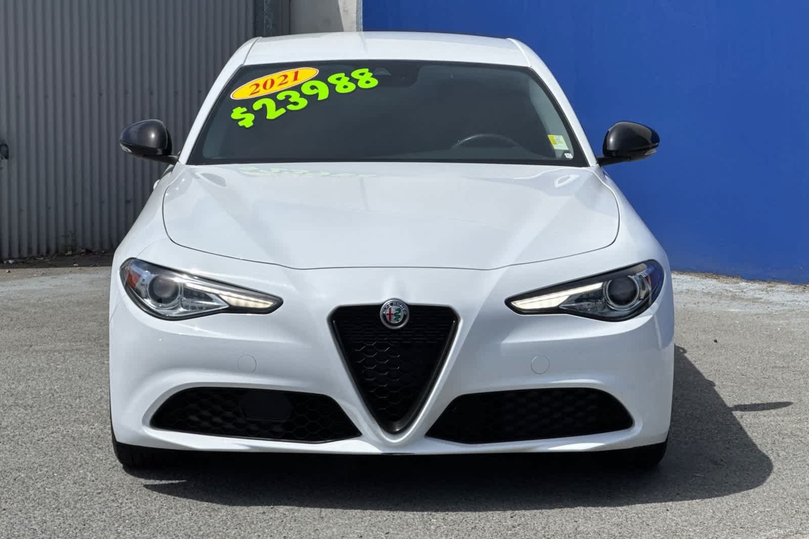 Used 2021 Alfa Romeo Giulia Sprint w/ Nero Edizione RWD image 9