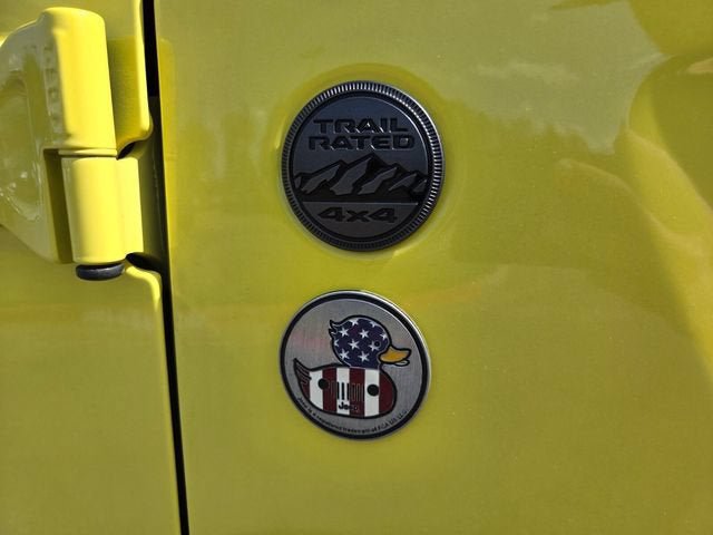 Used 2024 Jeep Gladiator Overland AWD/4WD image 20