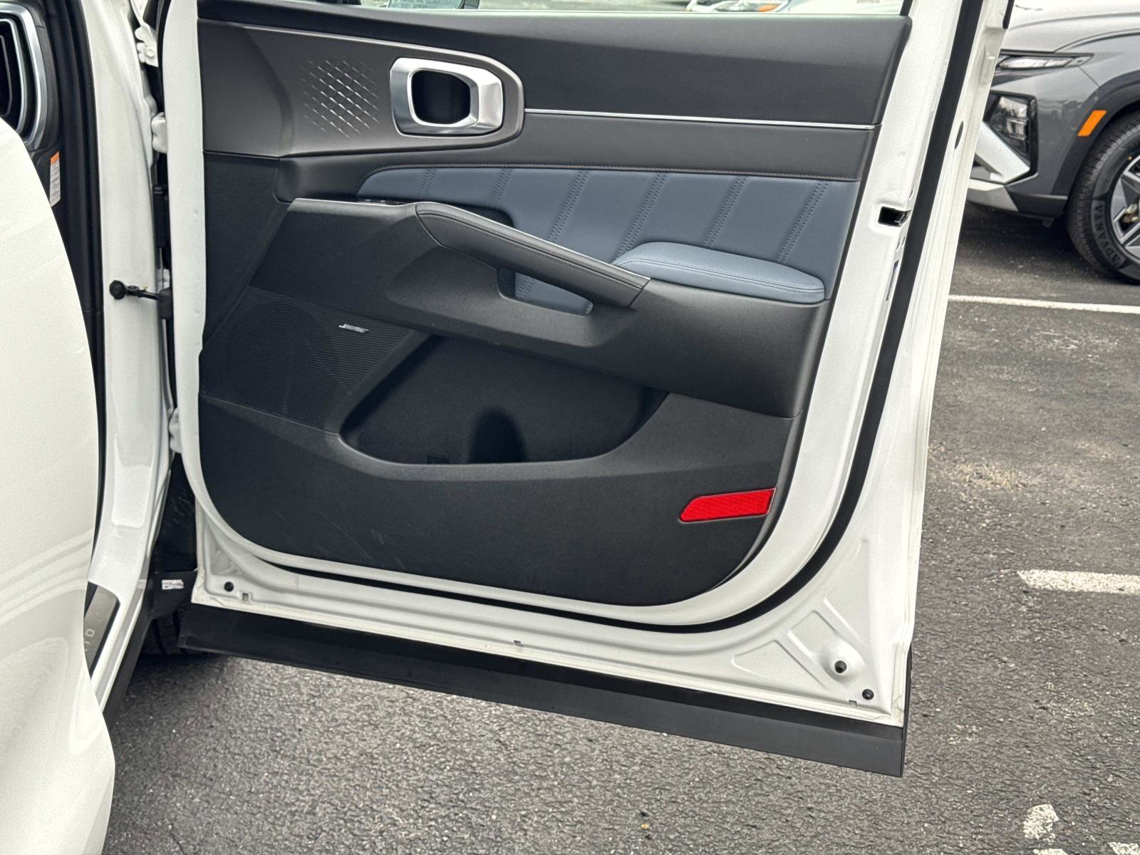 Used 2025 Kia Sorento SX Prestige image 12