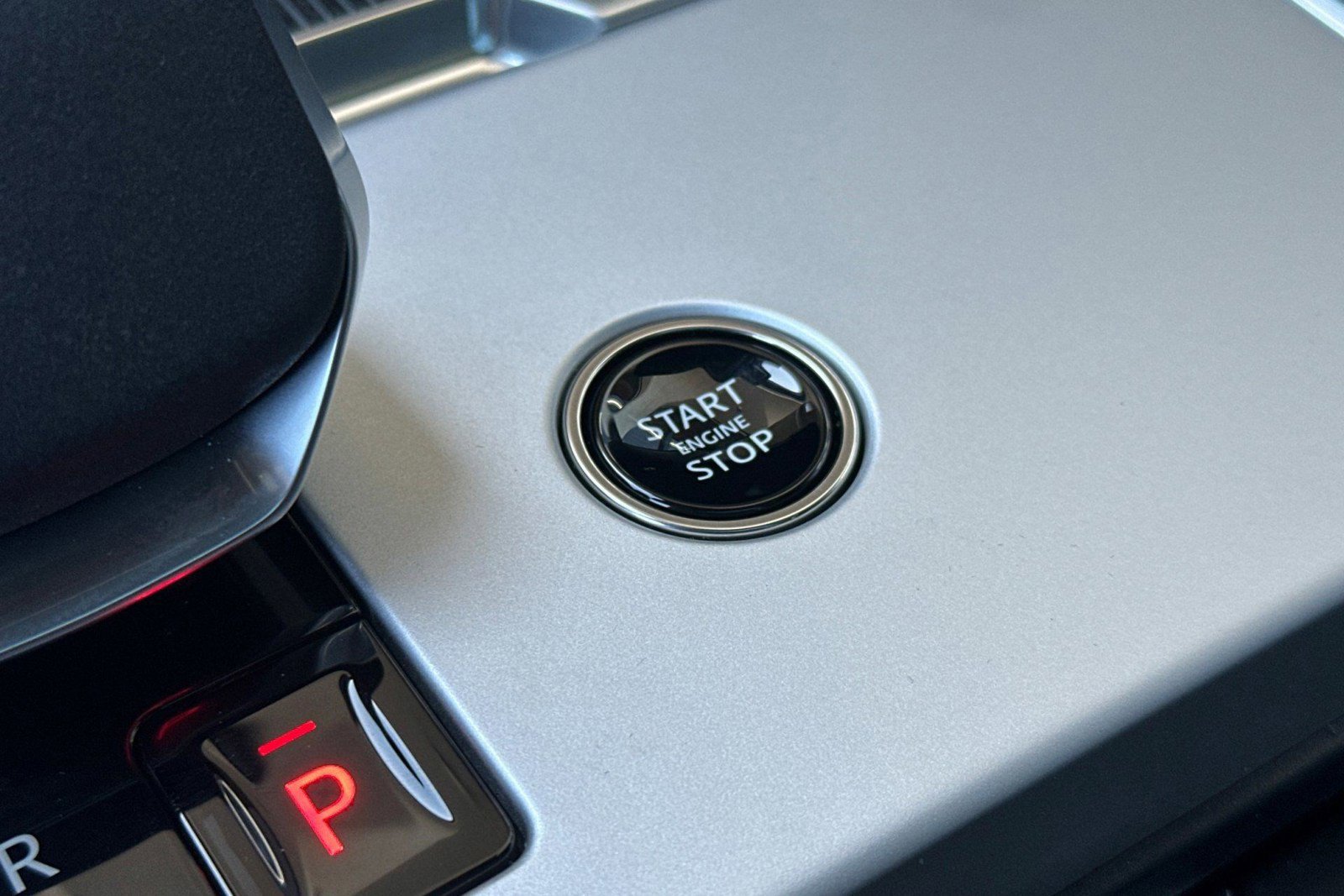 New 2026 Land Rover Range Rover Long Wheelbase Autobiography image 28