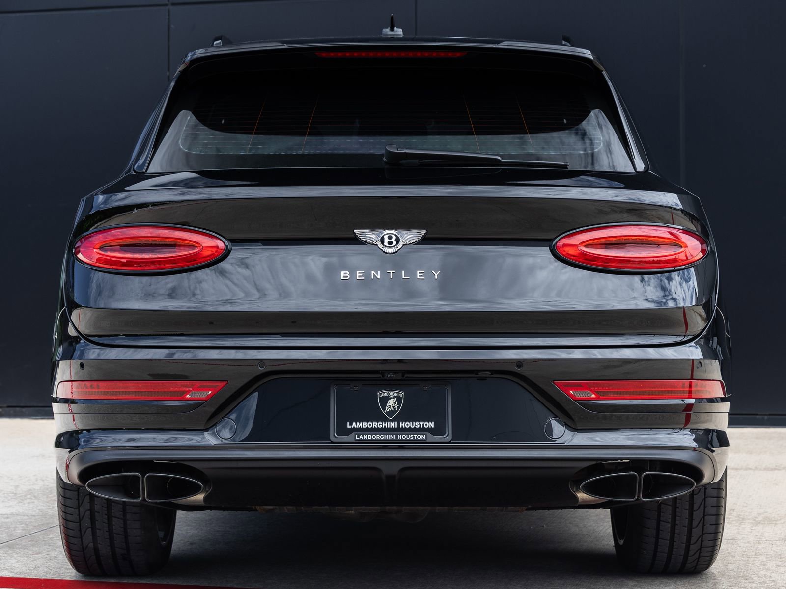 Used 2023 Bentley Bentayga AWD/4WD image 7