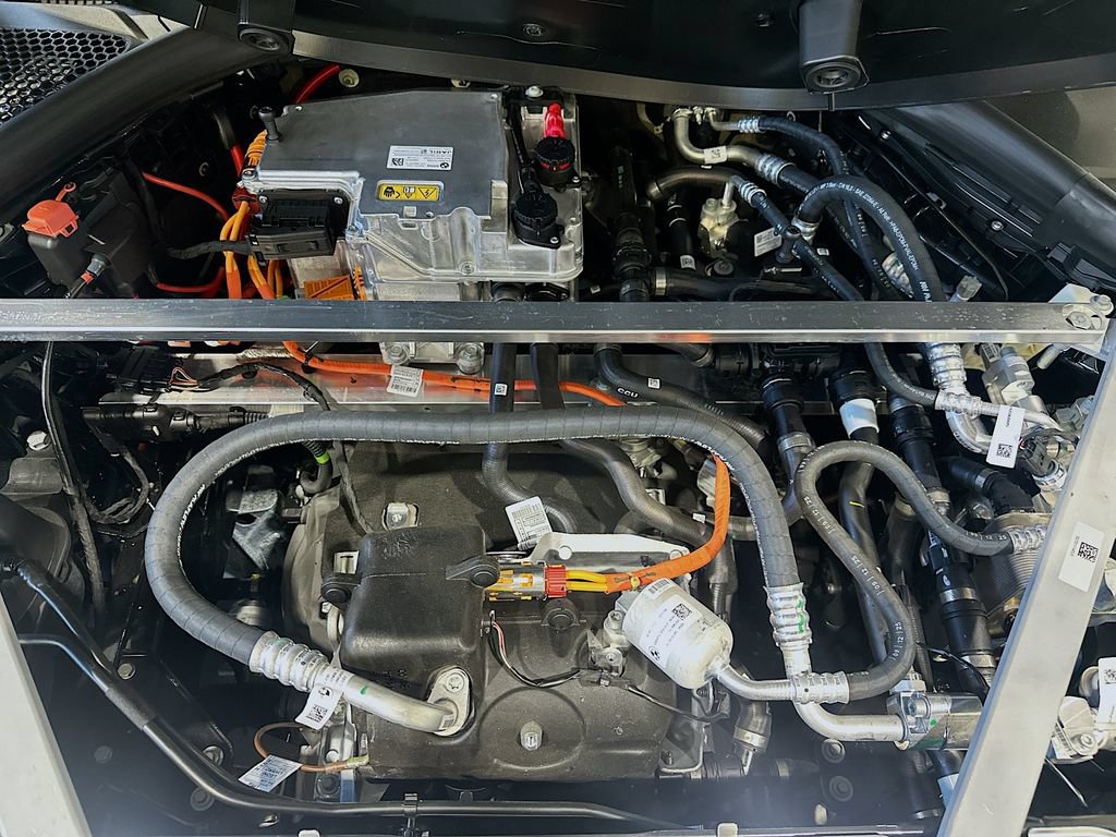 New 2026 BMW i4 xDrive40i w/ Premium Package AWD/4WD image 32
