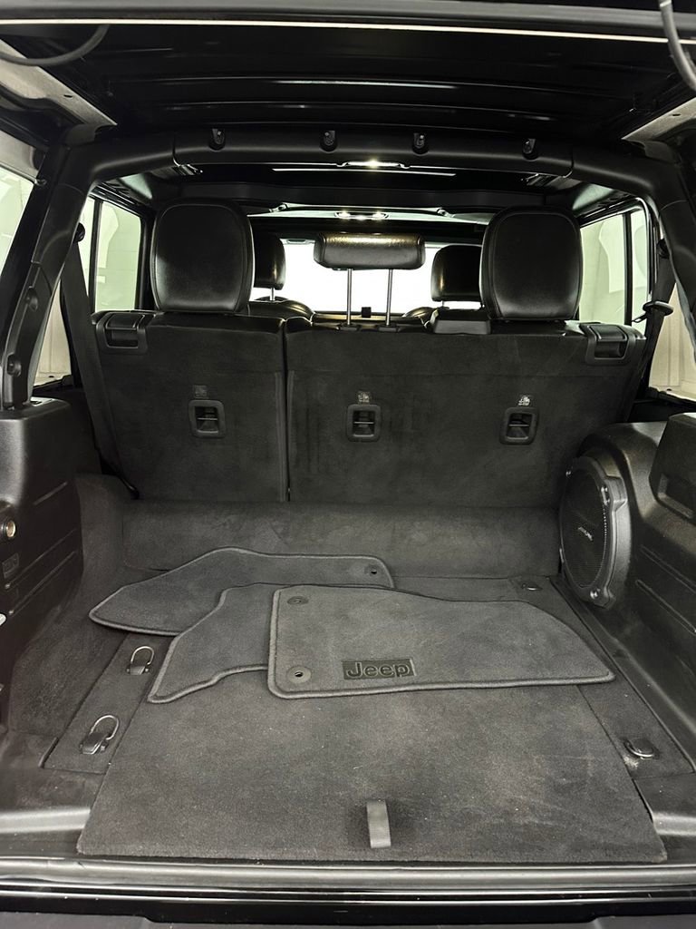 Used 2021 Jeep Wrangler Unlimited Sahara w/ Cold Weather Group image 32