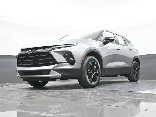 Used 2024 Chevrolet Blazer LT w/ Midnight/Sport Edition FWD image 54