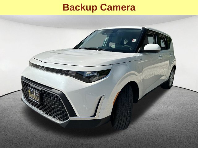 Used 2025 Kia Soul LX FWD image 5