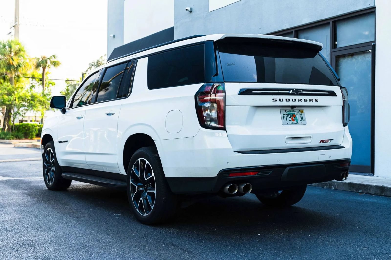 Used 2024 Chevrolet Suburban RST w/ Sport Performance Package RWD image 11