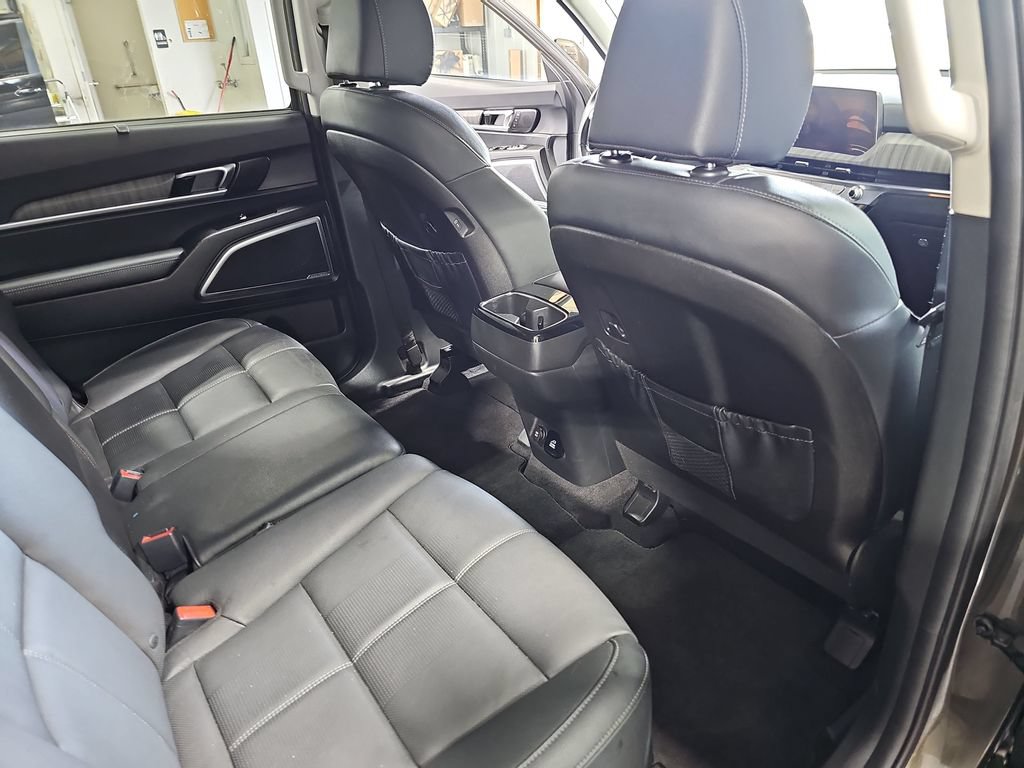 Used 2023 Kia Telluride SX AWD/4WD image 11