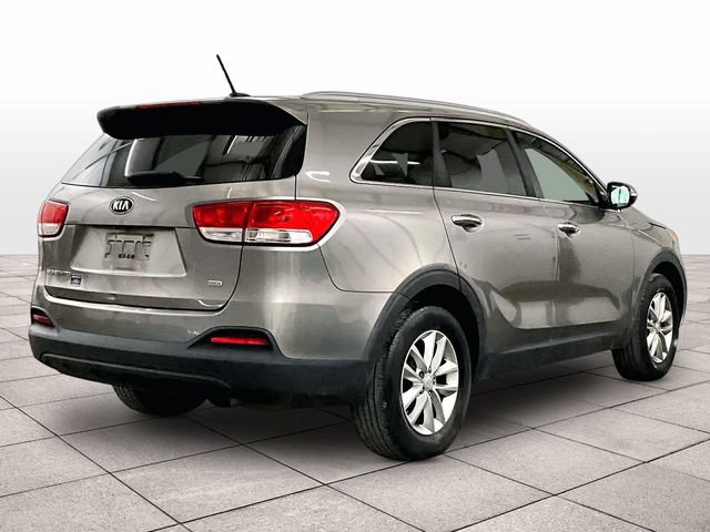 Used 2016 Kia Sorento FWD image 11