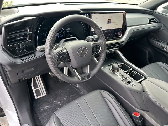 New 2026 Lexus TX 500h AWD image 15