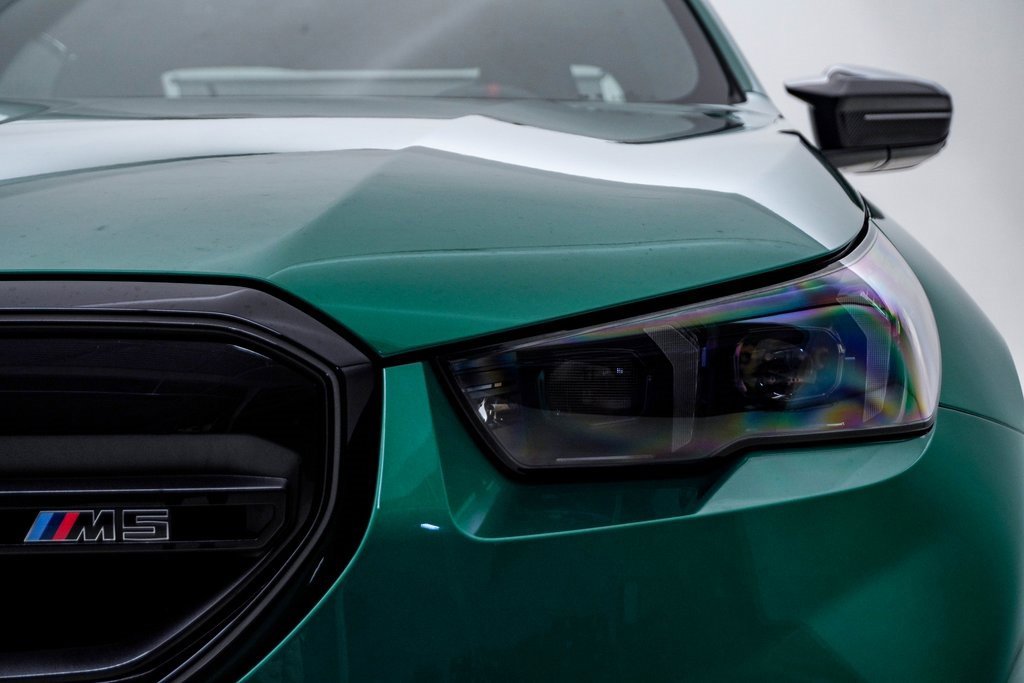 Used 2025 BMW M5 w/ Carbon Package image 8