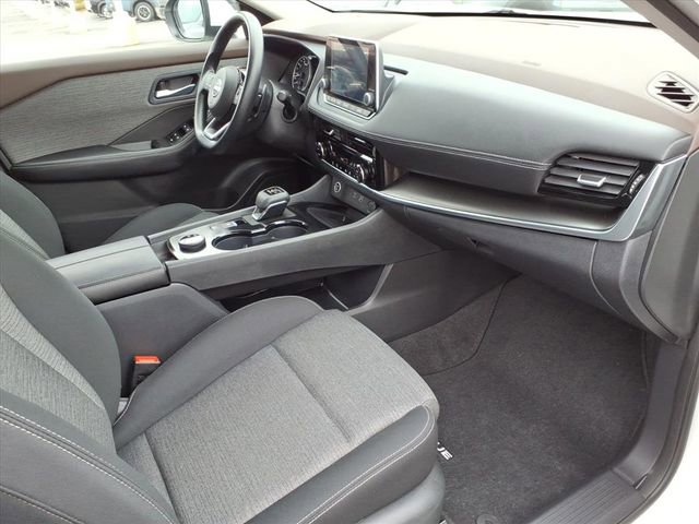 Used 2023 Nissan Rogue SV image 19