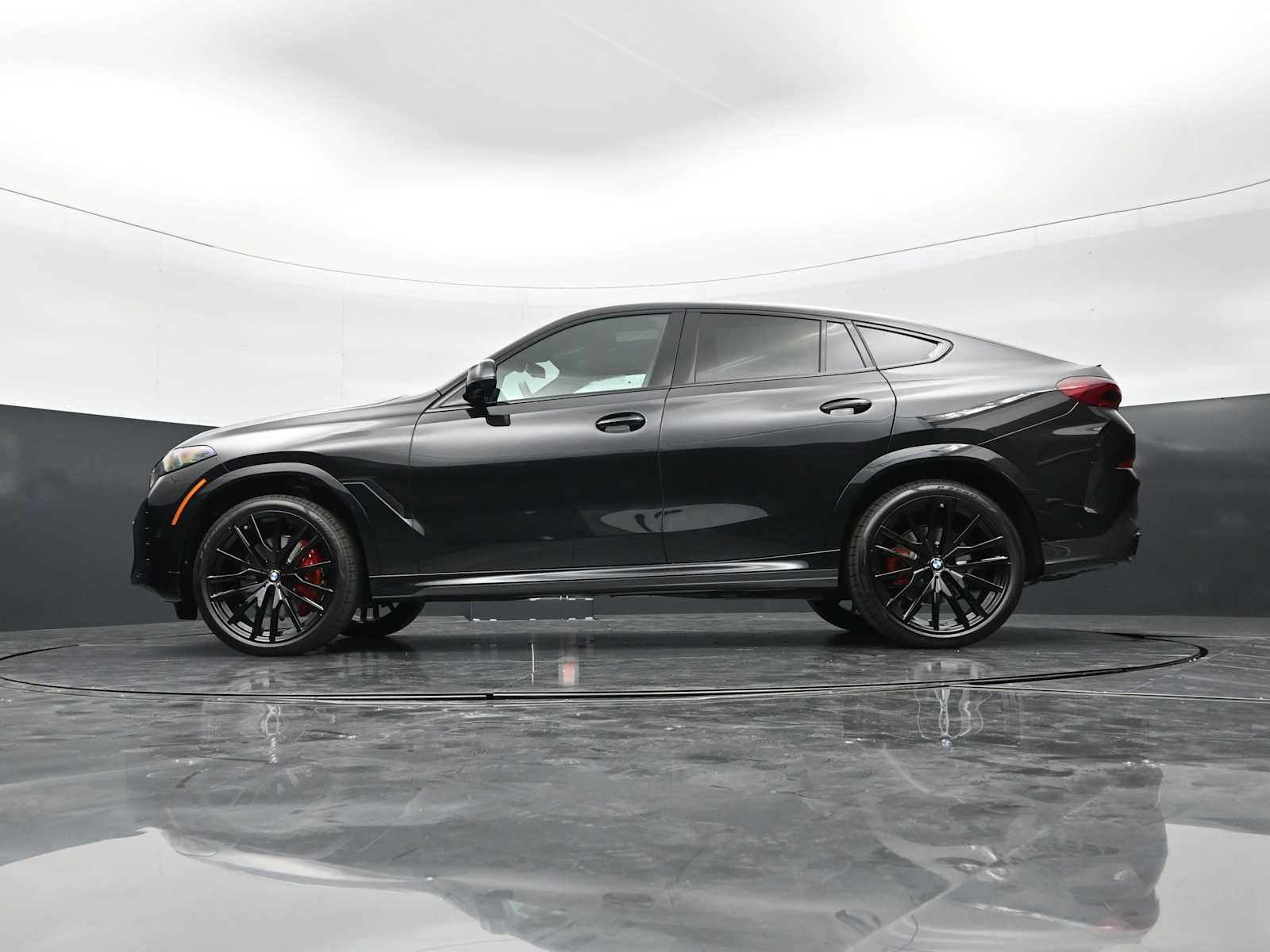 New 2026 BMW X6 xDrive40i w/ Executive Package AWD/4WD image 31