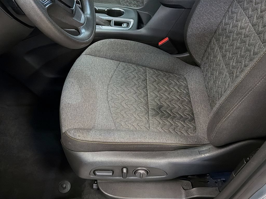 Used 2023 Chevrolet Equinox LT w/ LPO, Floor Liner Package AWD/4WD image 34