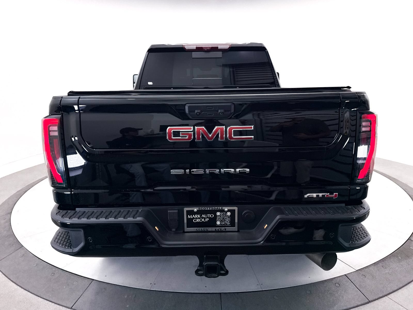 Used 2024 GMC Sierra 3500 AT4 w/ AT4 Premium Plus Package AWD/4WD image 15