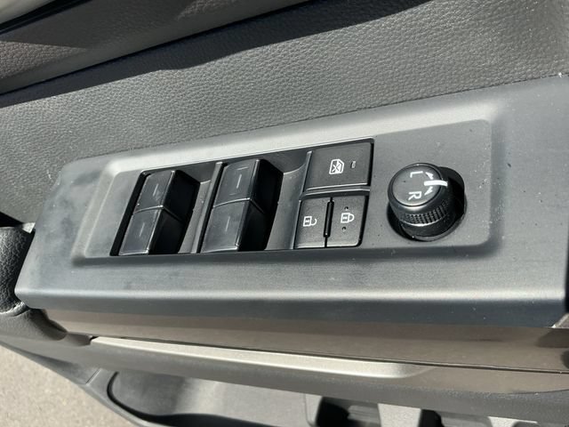 Used 2026 Toyota Tundra SR5 w/ SR5 Premium Package AWD/4WD image 30