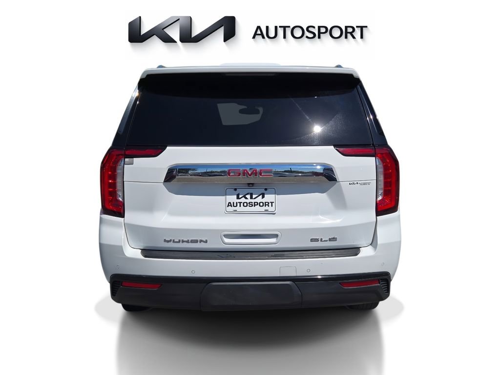 Used 2022 GMC Yukon XL SLE w/ Gmc Pro Safety Plus Package RWD image 9