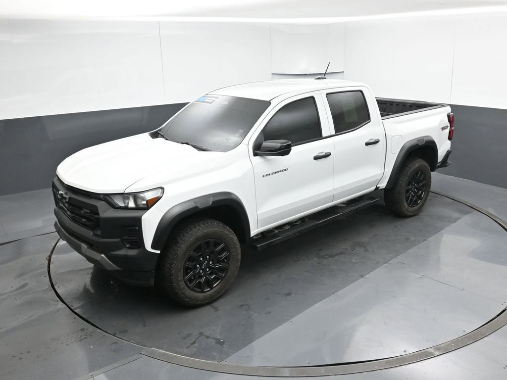 Used 2024 Chevrolet Colorado Trail Boss w/ Technology Package image 47