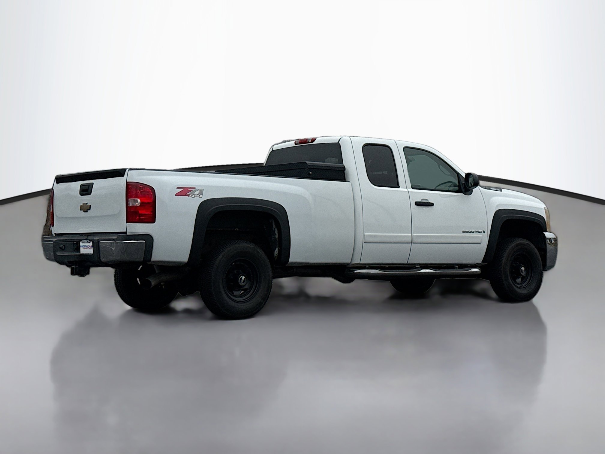 Used 2008 Chevrolet Silverado 2500 W/T image 2