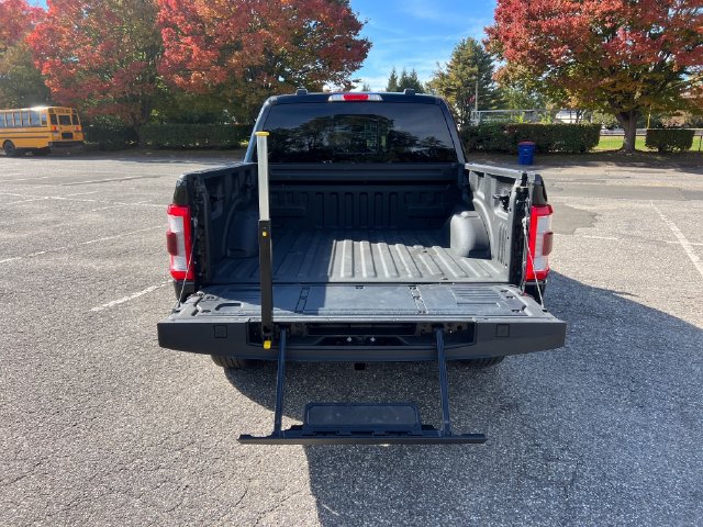 Used 2023 Ford F150 Lariat w/ Equipment Group 502A High AWD/4WD image 31