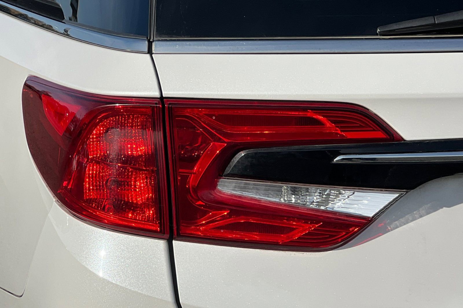 Used 2023 Honda Odyssey Elite image 47