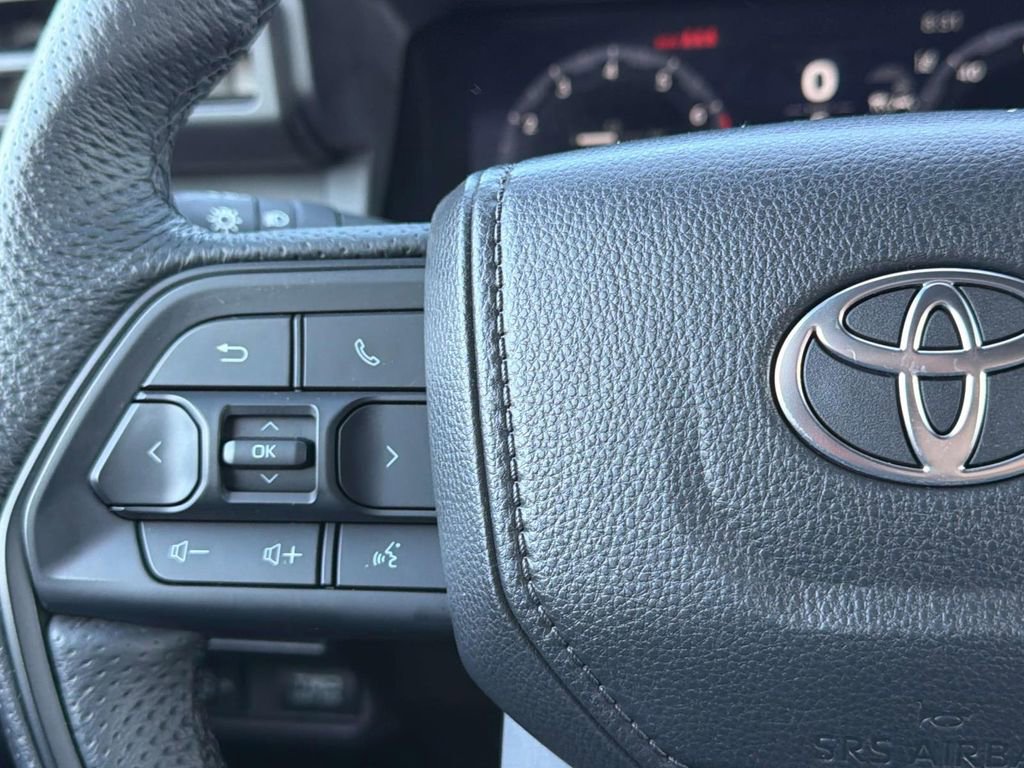 Certified 2025 Toyota Tacoma TRD Pro AWD/4WD image 12