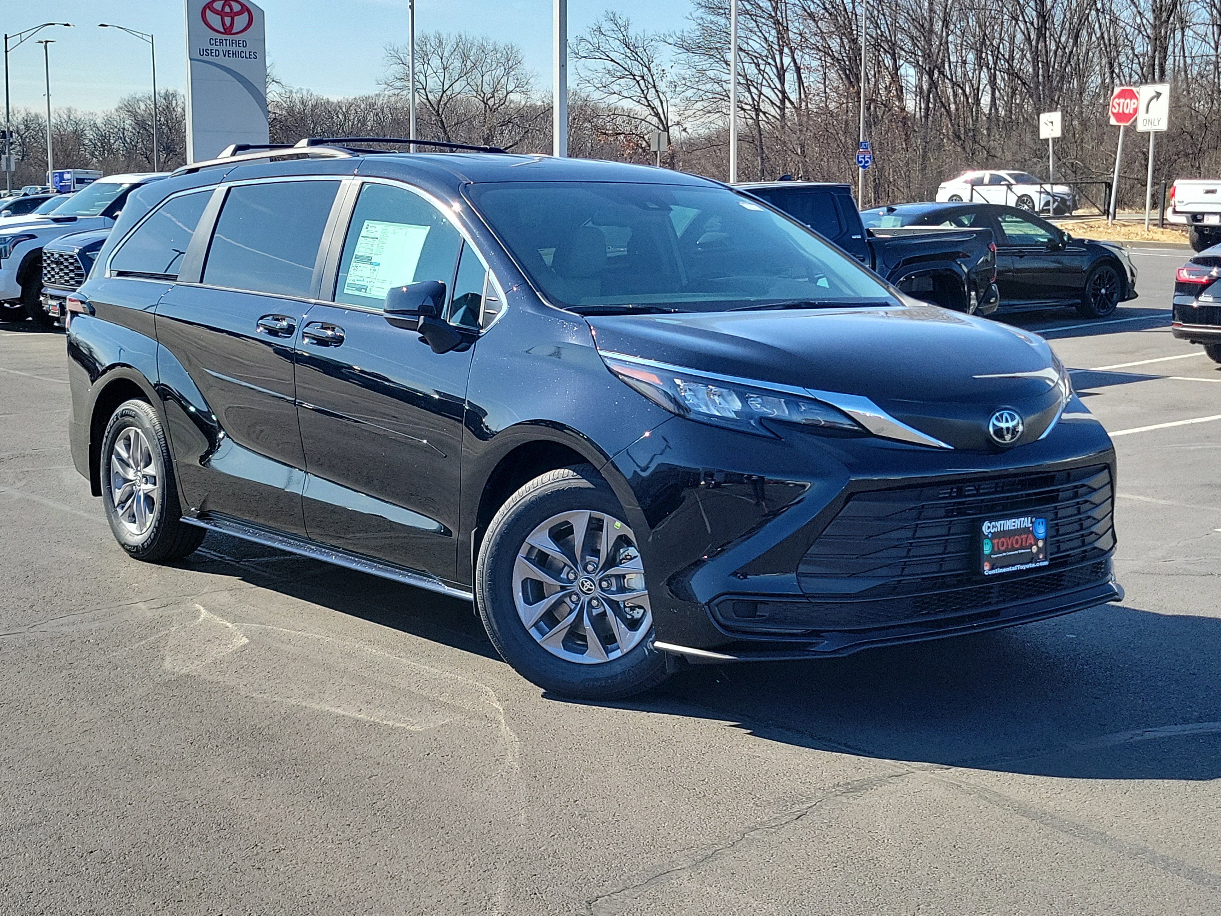 New 2026 Toyota Sienna LE video 2