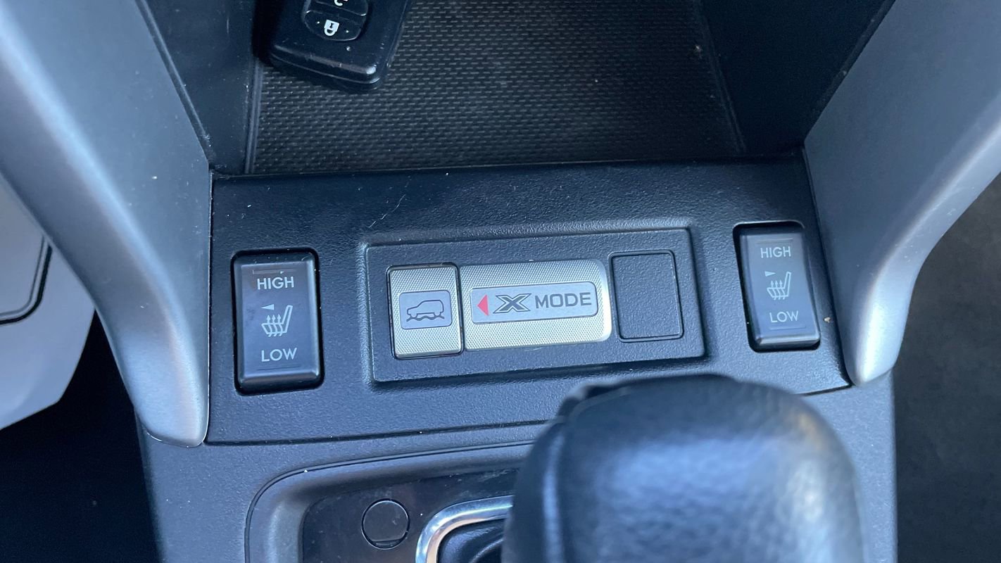 Used 2015 Subaru Forester 2.5i Touring w/ Eyesight & Navigation System image 19