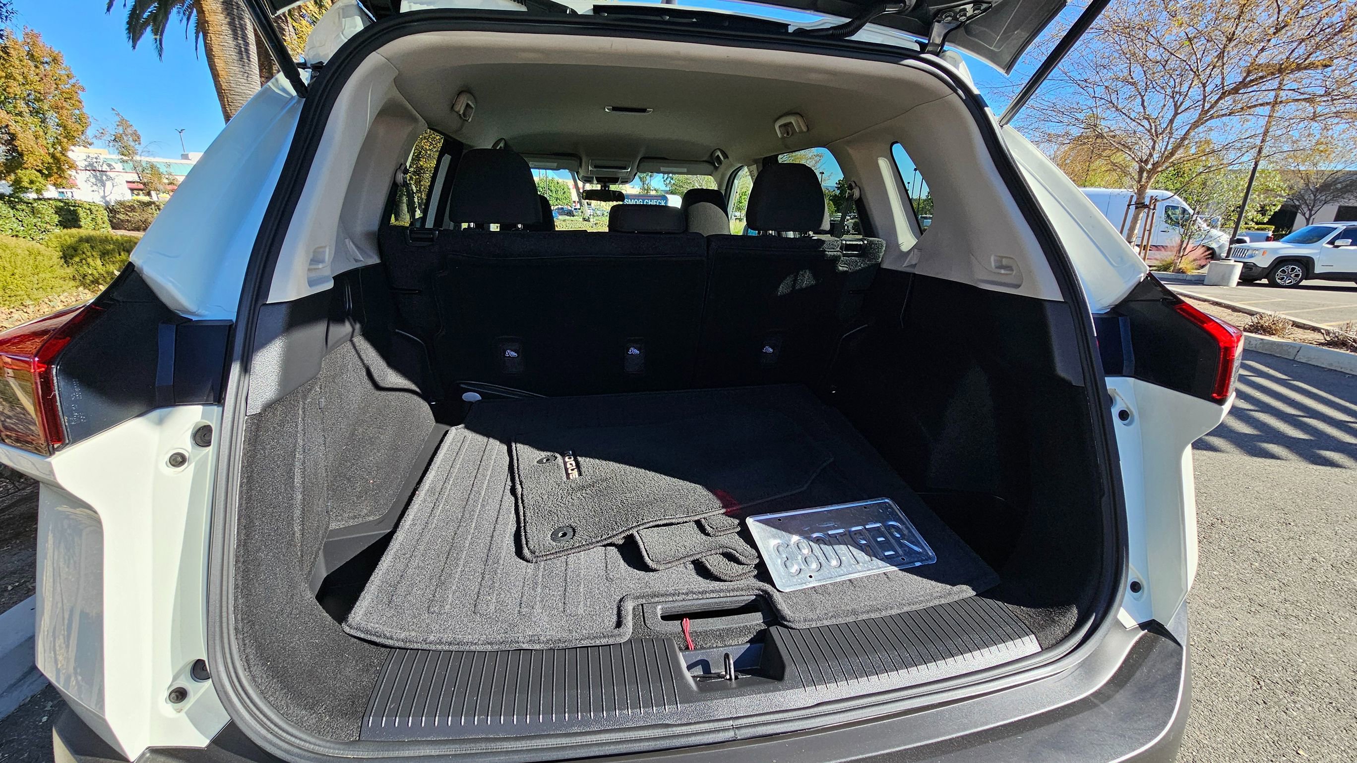 Used 2023 Nissan Rogue S FWD image 24