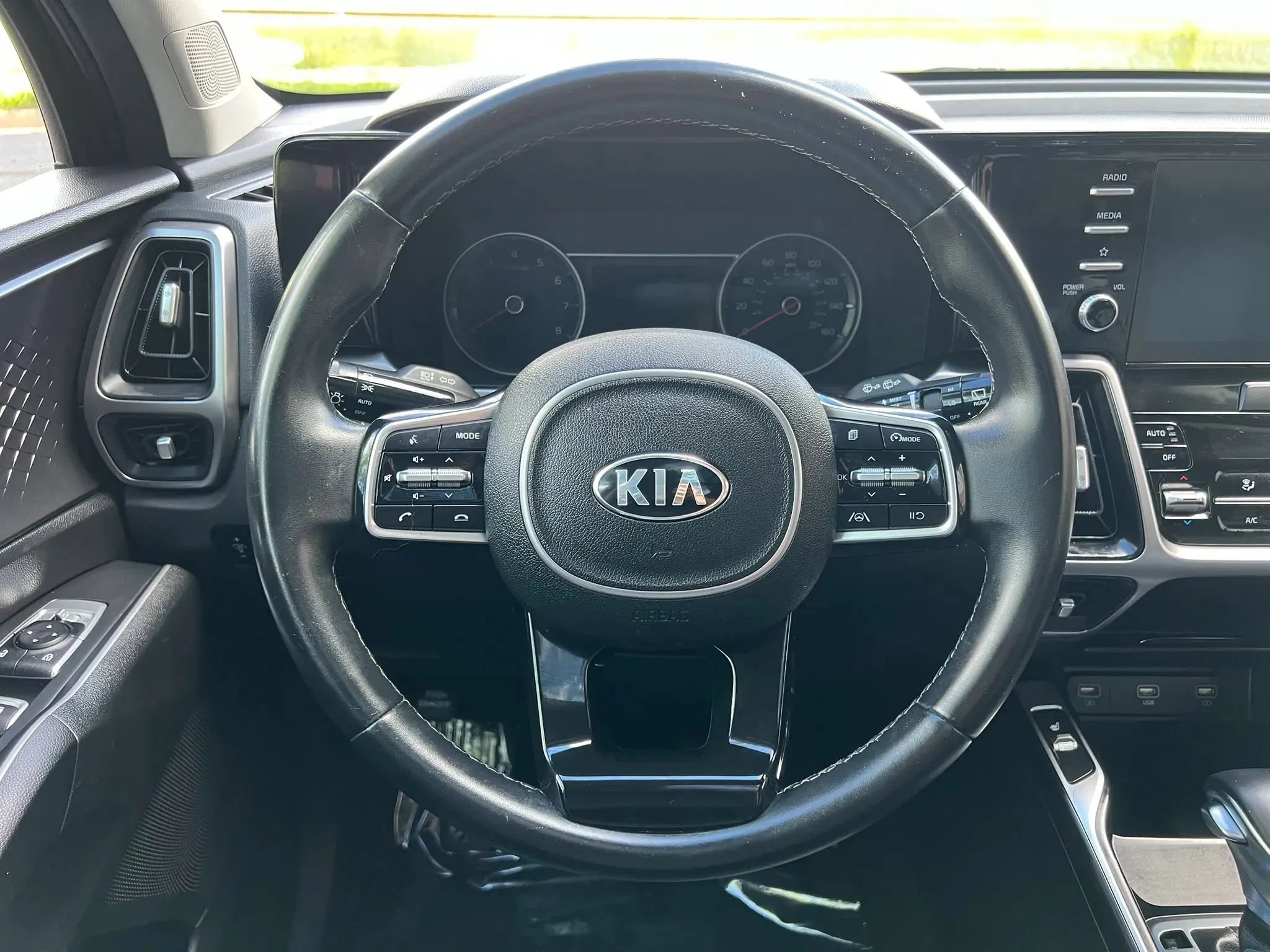 Used 2021 Kia Sorento S w/ Panoramic Sunroof Package AWD/4WD image 23