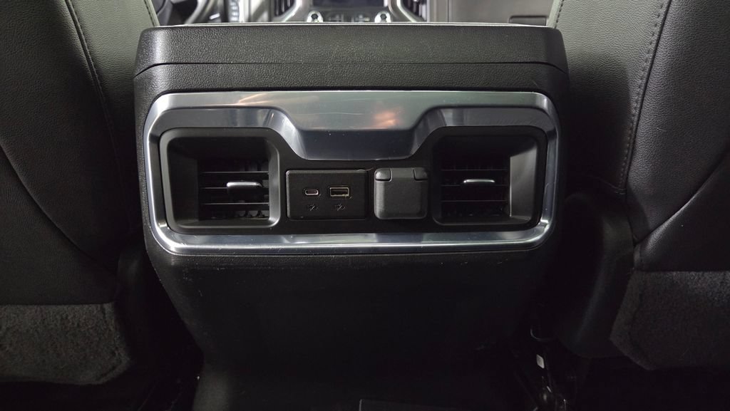 Used 2022 GMC Sierra 1500 AT4 w/ AT4 Carbonpro Edition AWD/4WD image 27