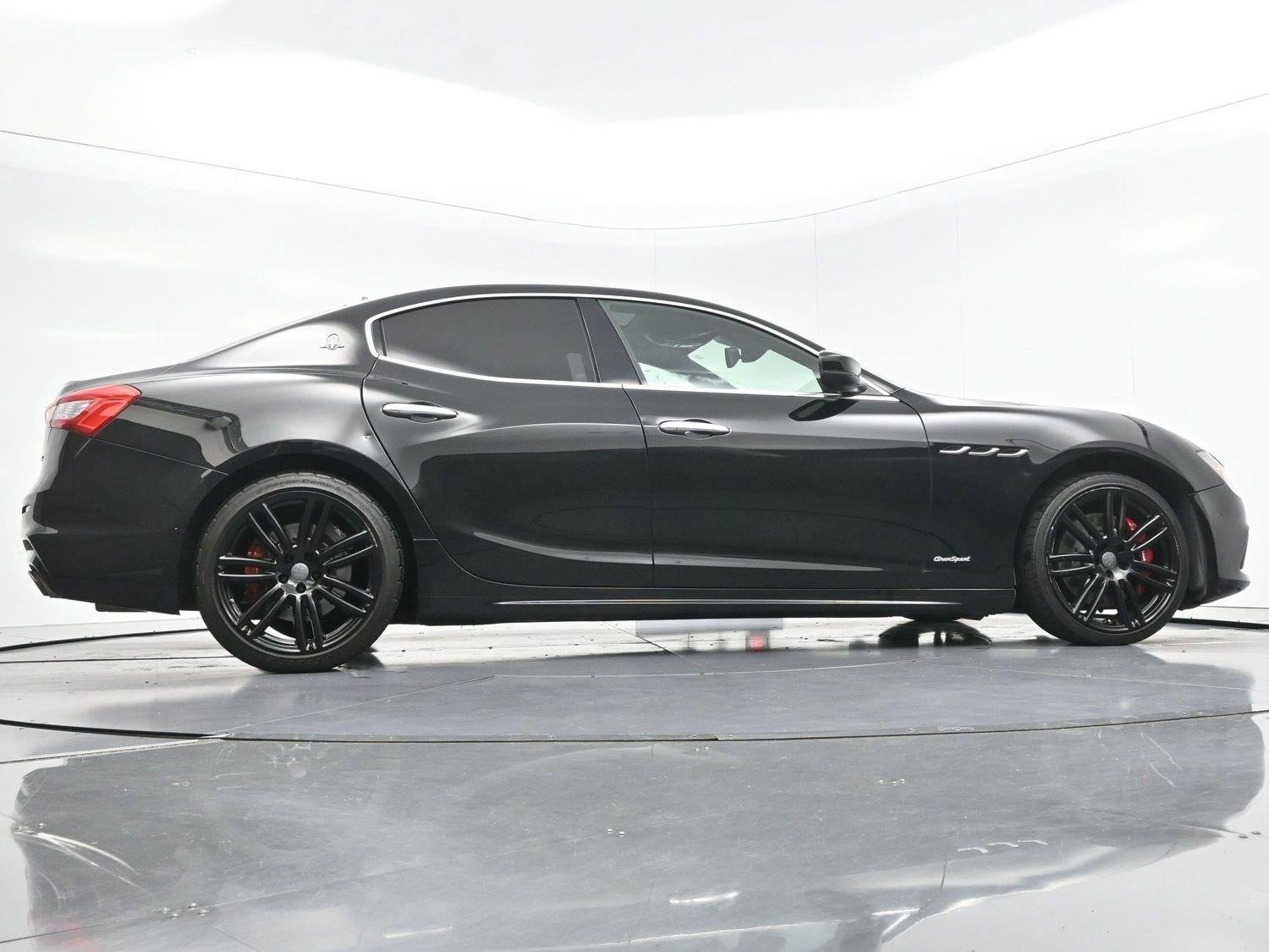 Used 2018 Maserati Ghibli S GranSport RWD image 50