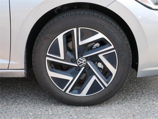 Certified 2024 Volkswagen Jetta SEL image 9