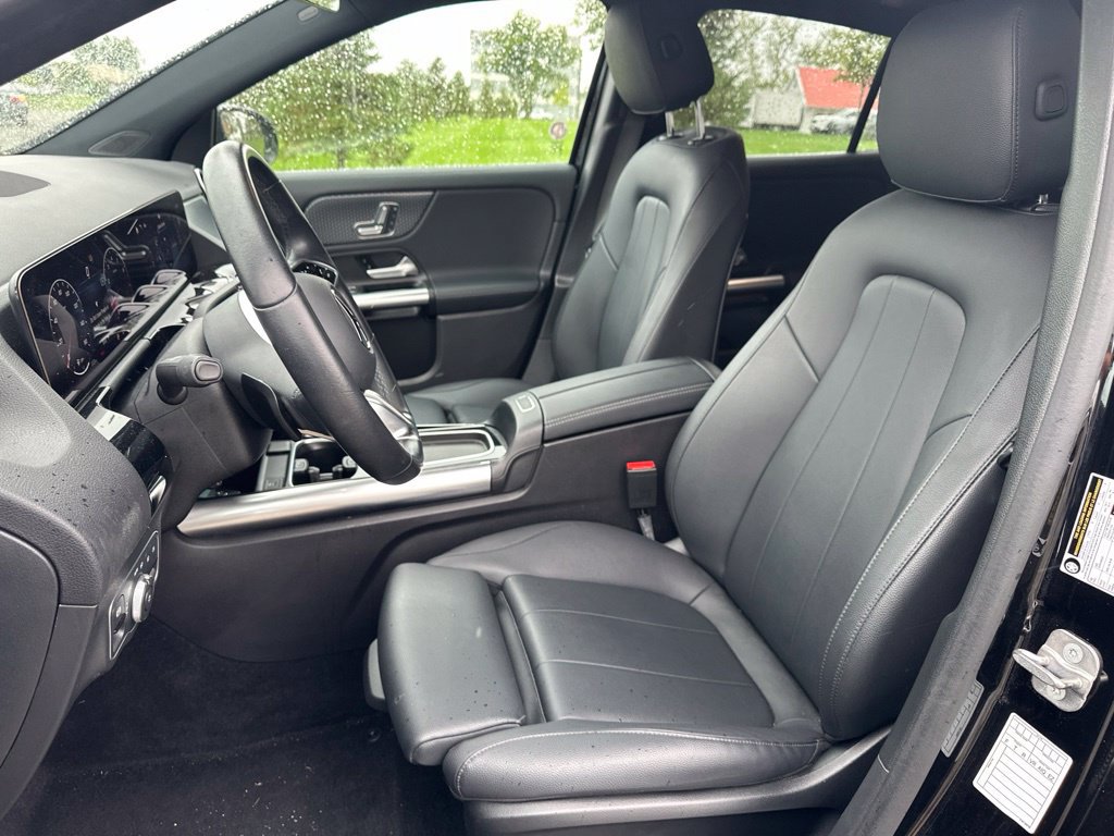 Used 2025 Mercedes-Benz GLA 250 image 14